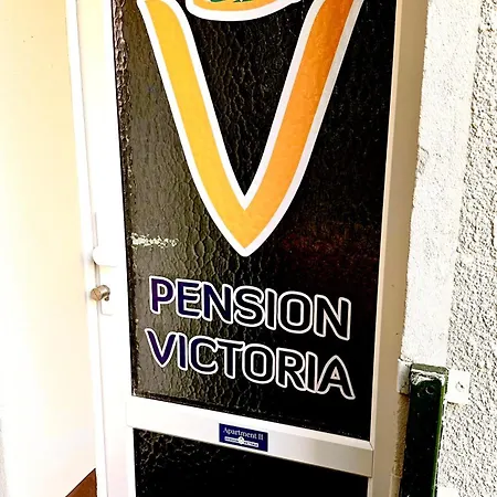 Victoria *