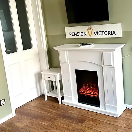 Victoria Halberstadt