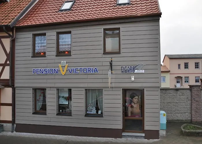 Victoria Apartment *